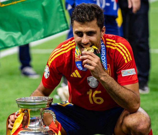 竞彩网-皇马正式宣布加盟罗德里(皇马新援罗德里戈)