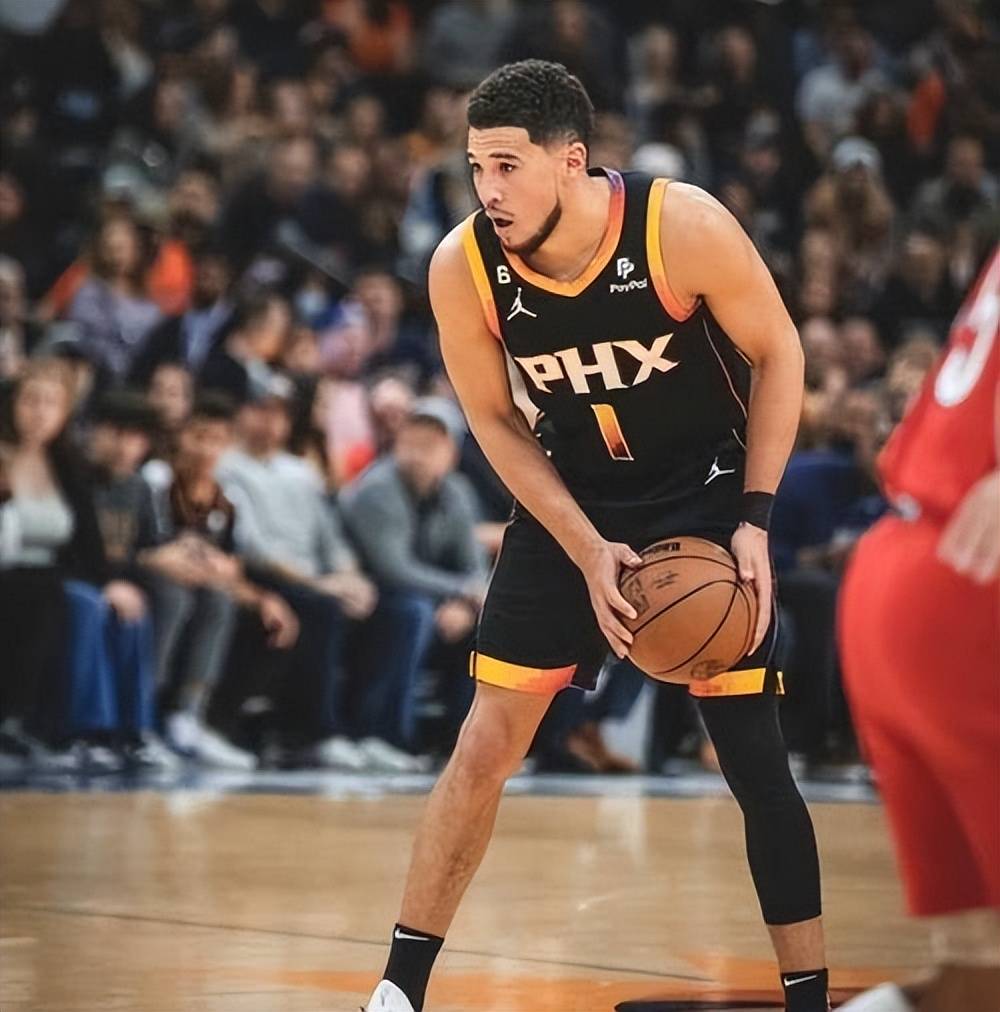 特雷·杨超远三分(特雷杨超远三分绝杀爵士高清图) 特雷·杨超远三分(特雷杨超远三分绝杀爵士高清图)